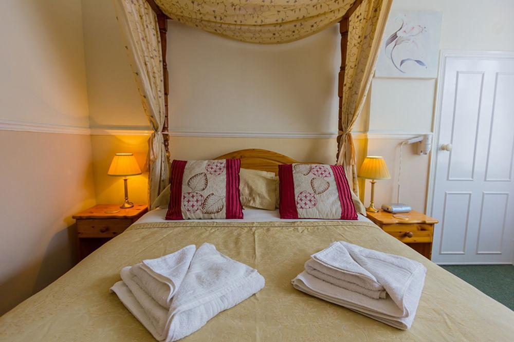 Newport Quay Bed and Breakfast Εξωτερικό φωτογραφία