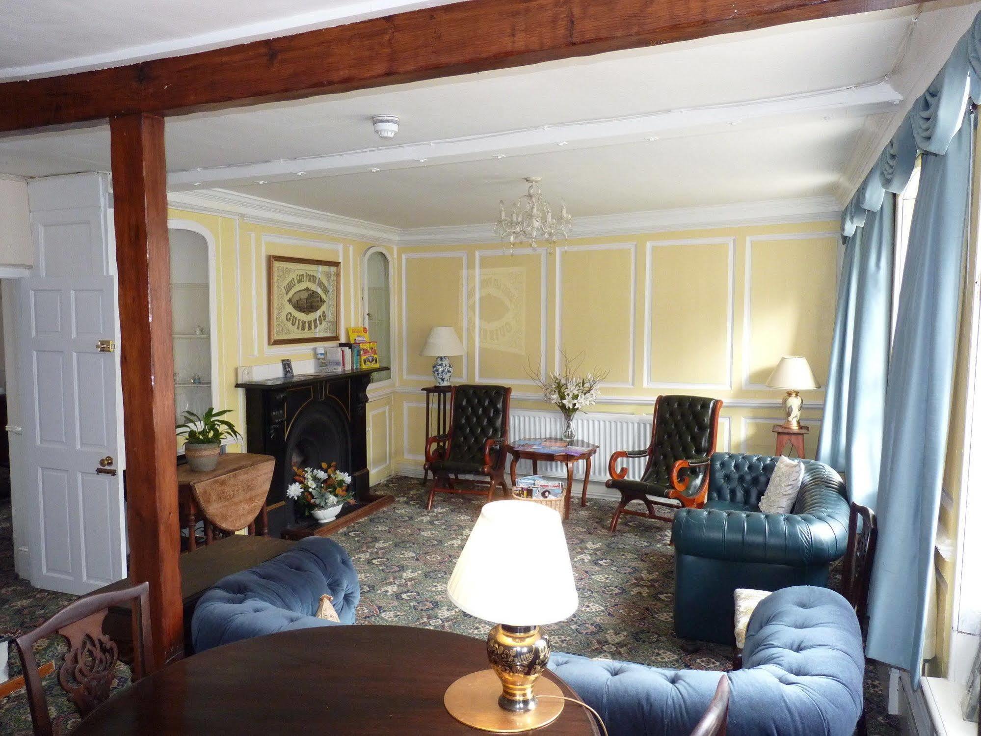 Newport Quay Bed and Breakfast Εξωτερικό φωτογραφία